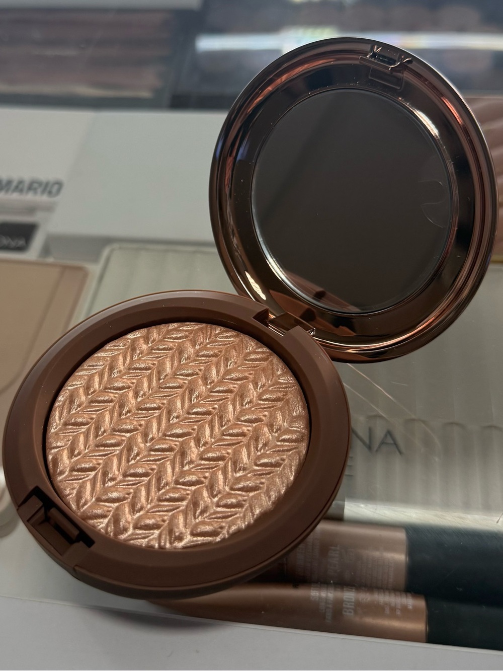 Limited Edition MAC Sepia Collection Extra Dimension Skin Finish. Static Bling